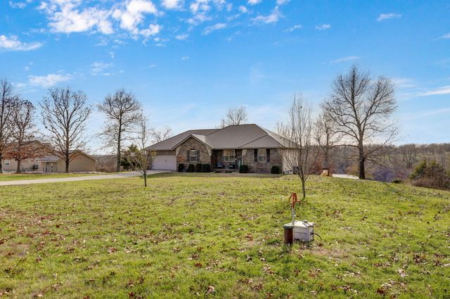 205 Weatherby Drive, Fordland, MO 65652