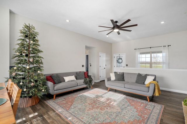 205 Weatherby Drive, Fordland, MO 65652