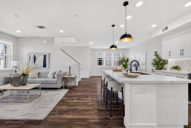652 Obsidian Drive, San Jose, CA 95133