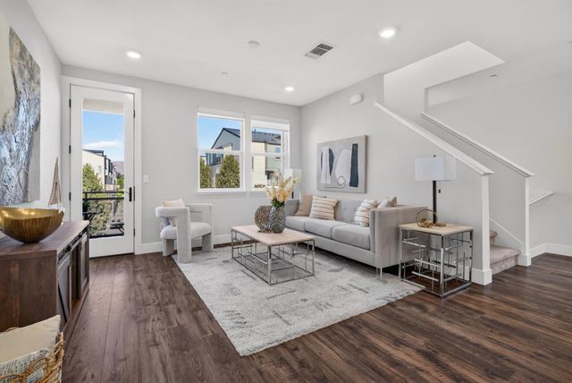 652 Obsidian Drive, San Jose, CA 95133
