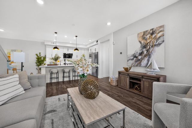 652 Obsidian Drive, San Jose, CA 95133