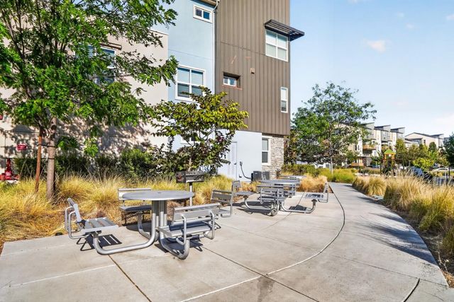 652 Obsidian Drive, San Jose, CA 95133