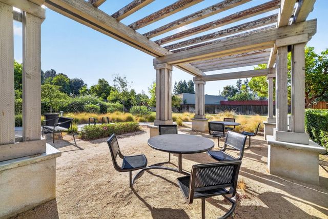 652 Obsidian Drive, San Jose, CA 95133