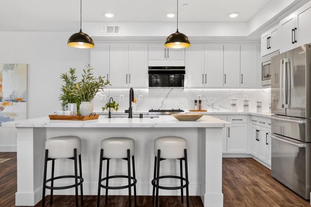 652 Obsidian Drive, San Jose, CA 95133