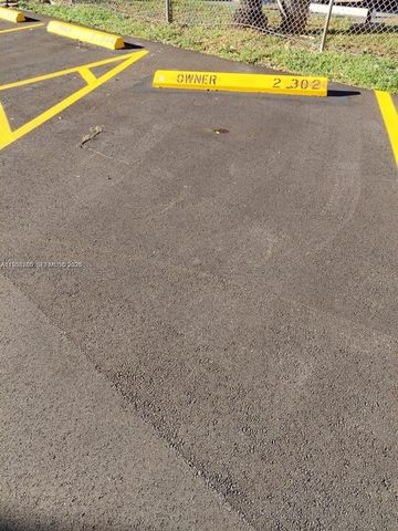 4715 NW 7th St 302-2, Miami, FL 33126