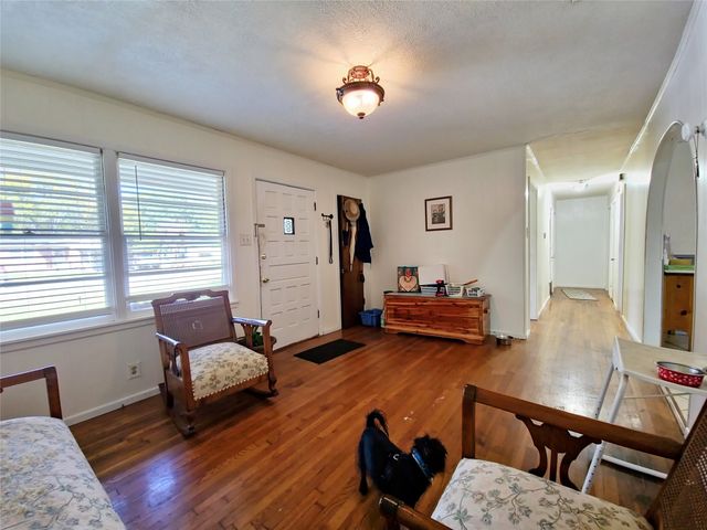 140 Meadowbrook Street, Robinson, TX 76706