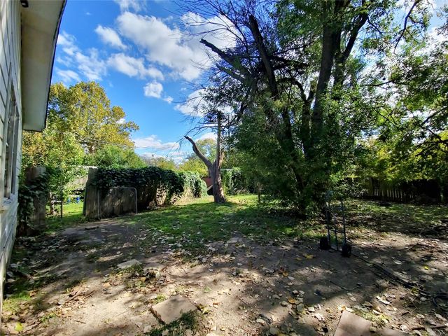 140 Meadowbrook Street, Robinson, TX 76706