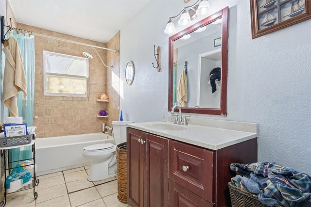 140 Meadowbrook Street, Robinson, TX 76706