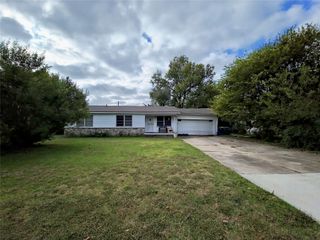 140 Meadowbrook Street, Robinson, TX 76706