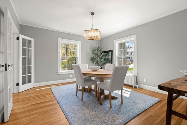 168 Hovey St, Lowell, MA 01852