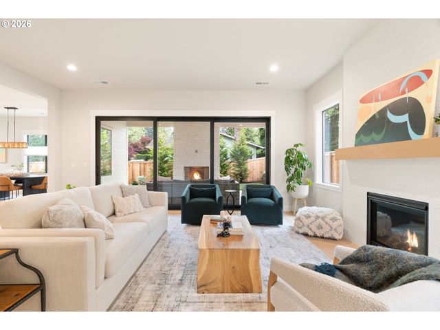 3784 Ridgewood Way, West Linn, OR 97068