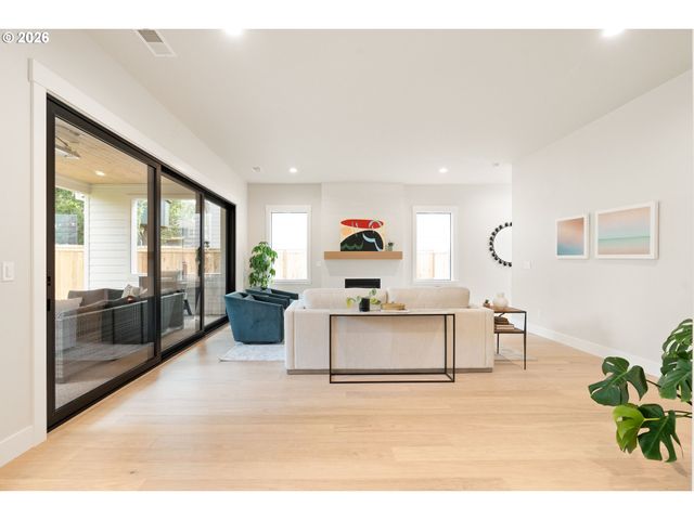 3784 Ridgewood Way, West Linn, OR 97068