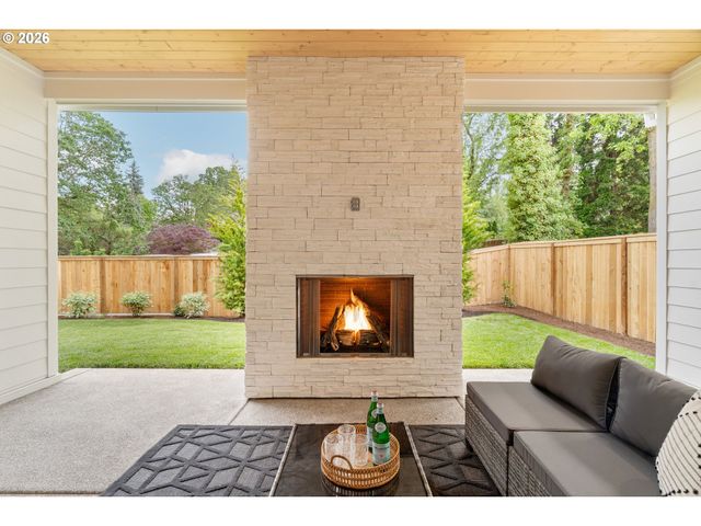 3784 Ridgewood Way, West Linn, OR 97068