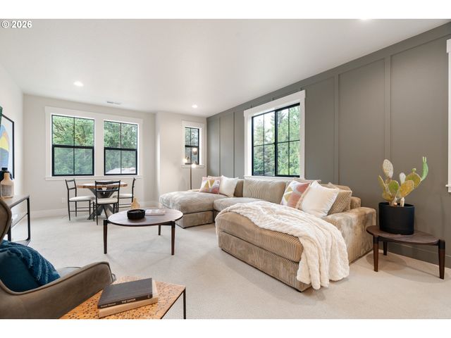 3784 Ridgewood Way, West Linn, OR 97068