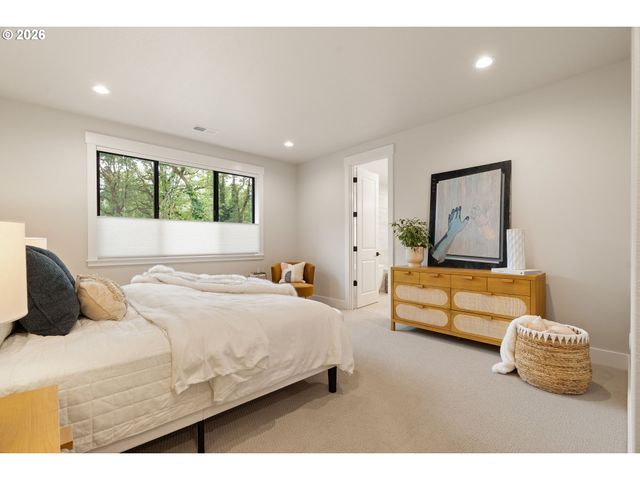 3784 Ridgewood Way, West Linn, OR 97068
