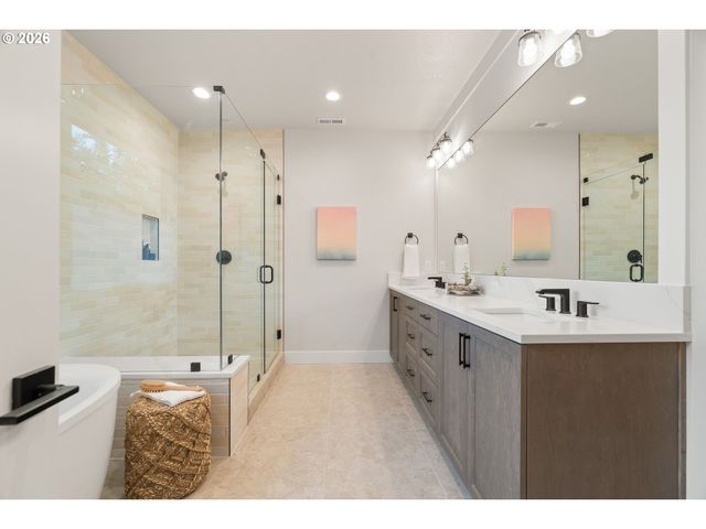 3784 Ridgewood Way, West Linn, OR 97068