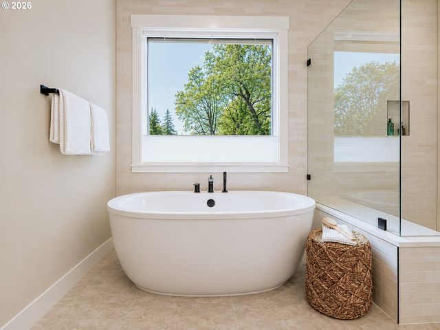 3784 Ridgewood Way, West Linn, OR 97068