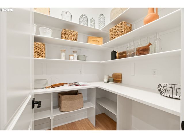3784 Ridgewood Way, West Linn, OR 97068