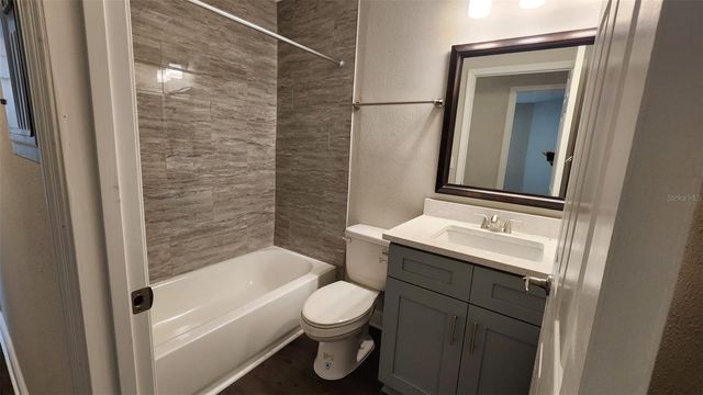 2528 WOODGATE BOULEVARD 102, Orlando, FL 32822