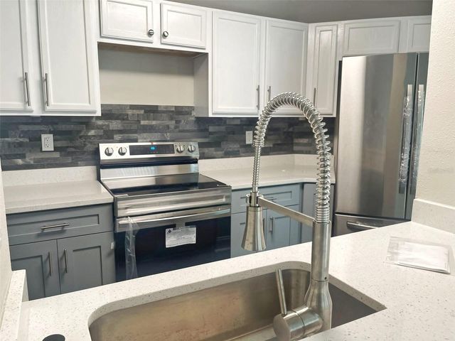 2528 WOODGATE BOULEVARD 102, Orlando, FL 32822
