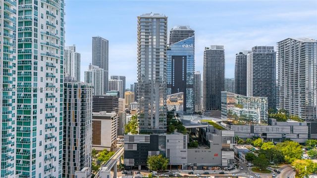 68 SE 6th St 2306, Miami, FL 33131