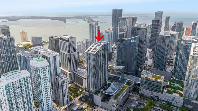 68 SE 6th St 2306, Miami, FL 33131
