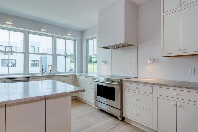 4029 Serenbe Street, Middleton, WI 53562