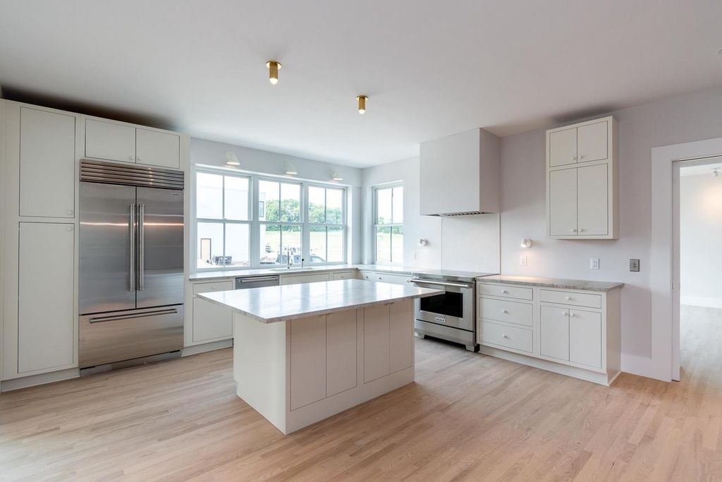 4029 Serenbe Street, Middleton, WI 53562