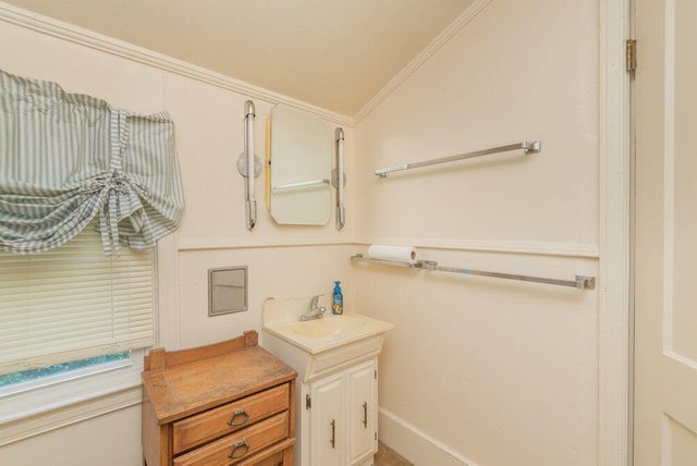 120 Nightingale Street, Barnwell, SC 29812