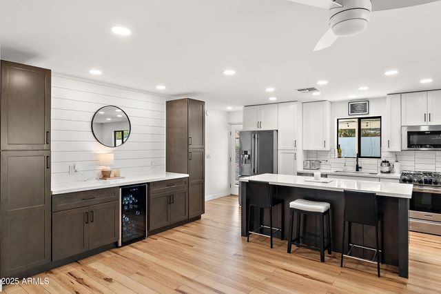 2050 N 71ST Street, Scottsdale, AZ 85257