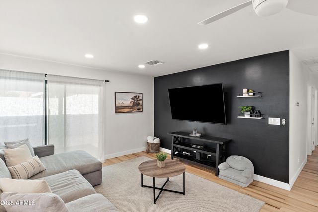 2050 N 71ST Street, Scottsdale, AZ 85257