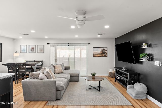 2050 N 71ST Street, Scottsdale, AZ 85257