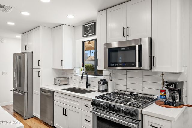 2050 N 71ST Street, Scottsdale, AZ 85257