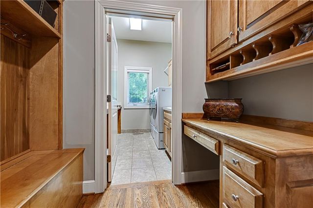 5609 Roundtree Street, Shawnee, KS 66226