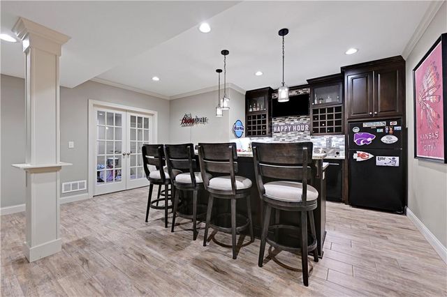 5609 Roundtree Street, Shawnee, KS 66226