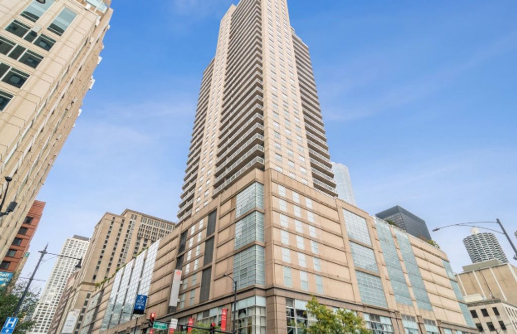 545 N Dearborn Street 2308, Chicago, IL 60654