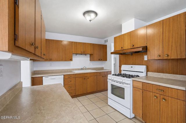 5813 FALCON Avenue, El Paso, TX 79924