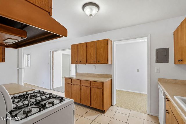 5813 FALCON Avenue, El Paso, TX 79924