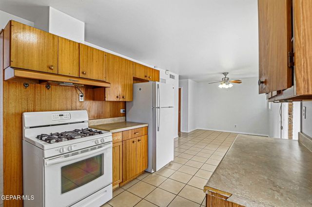 5813 FALCON Avenue, El Paso, TX 79924