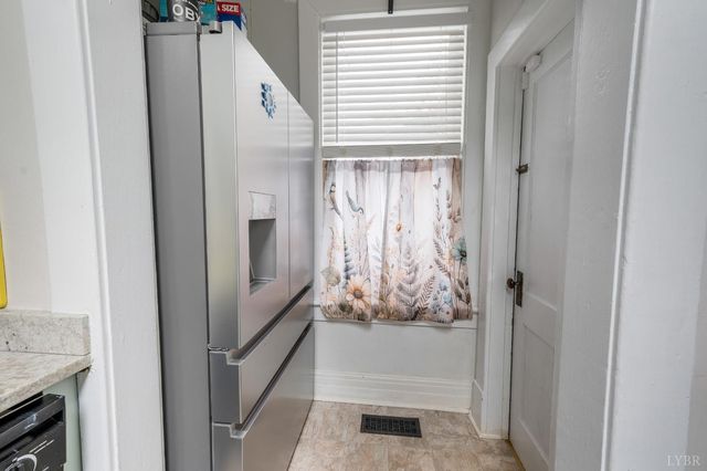 301 Oakridge Boulevard, Lynchburg, VA 24502