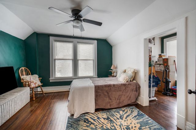 301 Oakridge Boulevard, Lynchburg, VA 24502