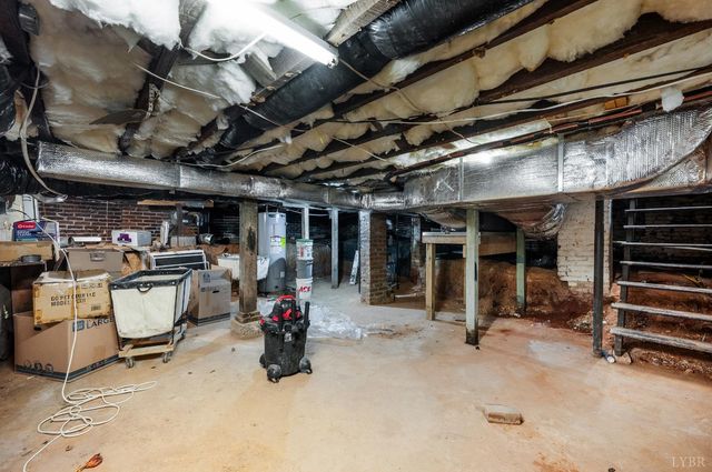 301 Oakridge Boulevard, Lynchburg, VA 24502