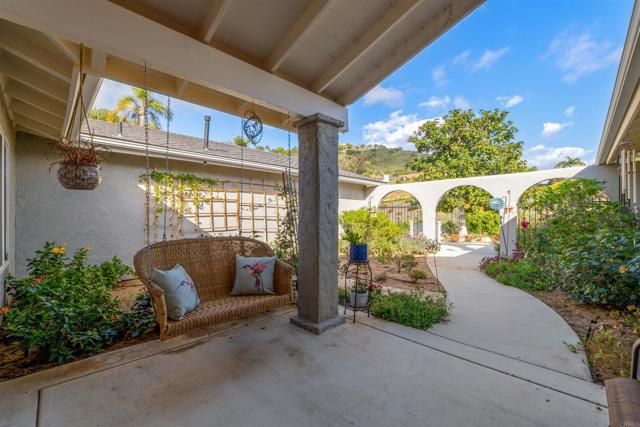3434 Los Sicomoros Lane, Fallbrook, CA 92028