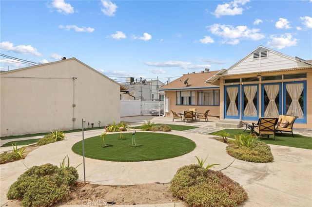 6306 Denny Avenue, North Hollywood, CA 91606
