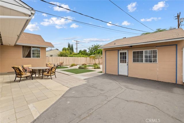 6306 Denny Avenue, North Hollywood, CA 91606