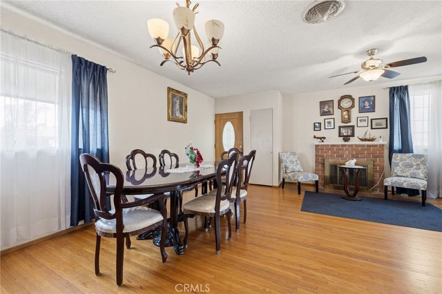 6306 Denny Avenue, North Hollywood, CA 91606