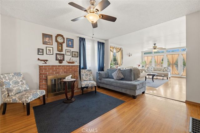 6306 Denny Avenue, North Hollywood, CA 91606