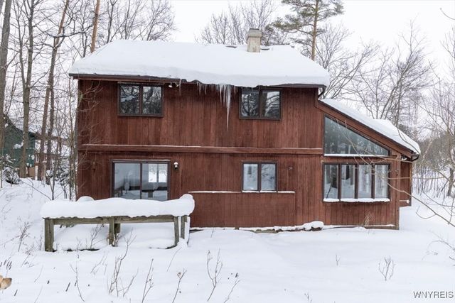 60 Byeberry Court, Aurora, NY 14052