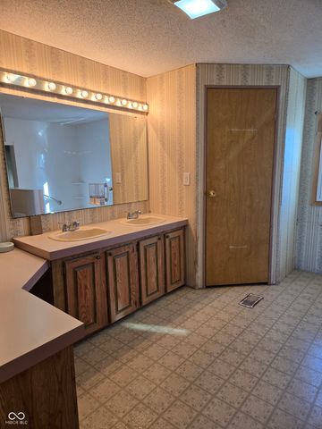 19713 Hague Road, Noblesville, IN 46062