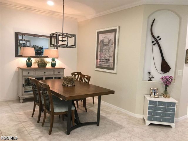 4695 Winged Foot CT 102, Naples, FL 34112